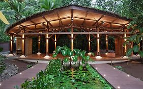Hotel Aguas Claras